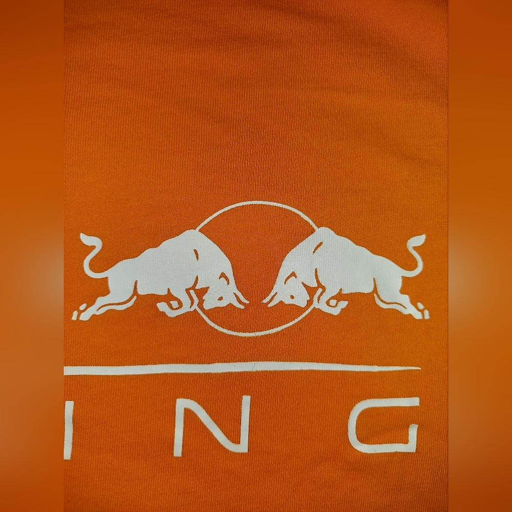 Red Bull Racing Tshirt - Picture 4 of 4